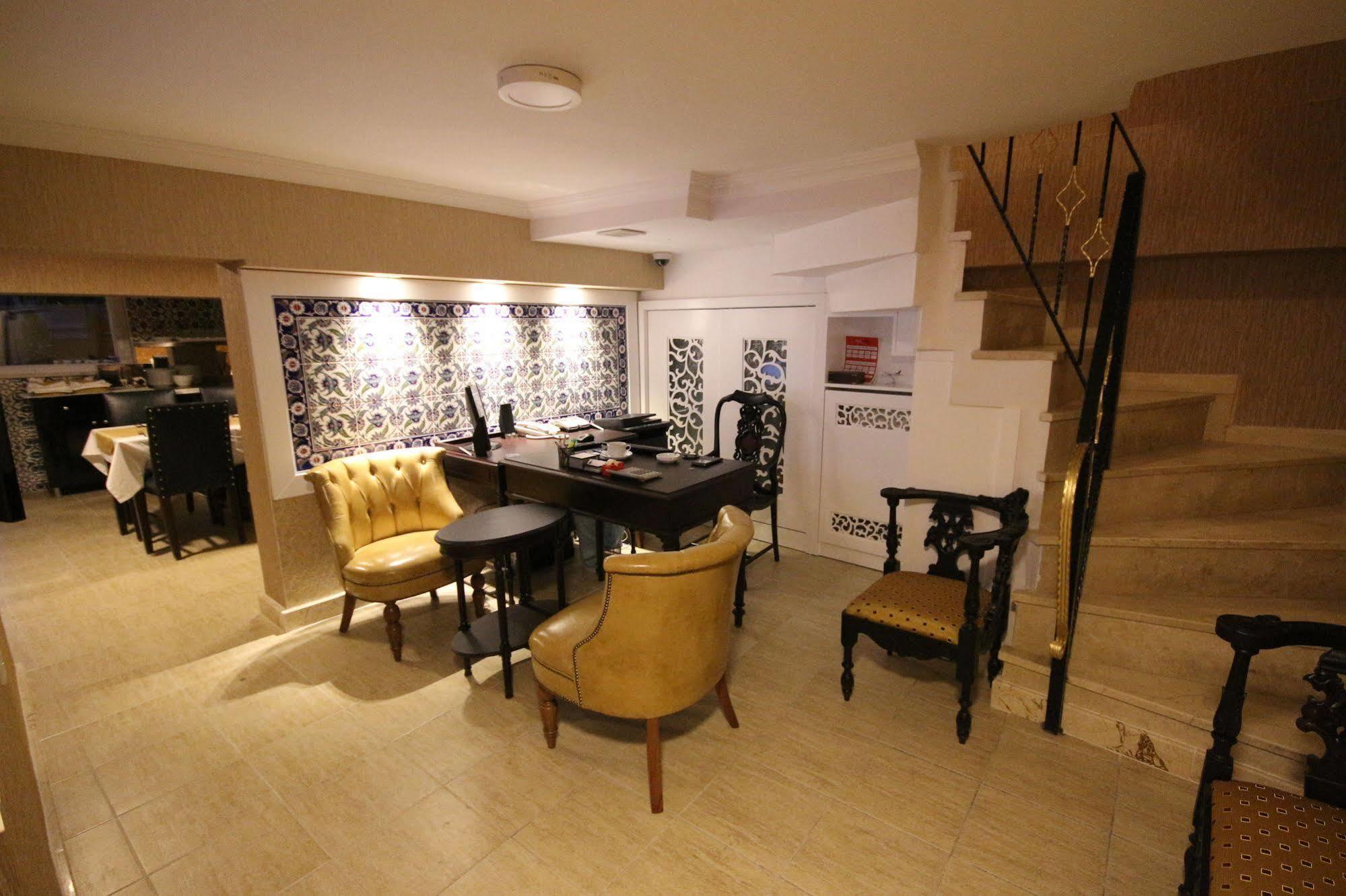 Aya Sergios Hotel de apartamente 3*